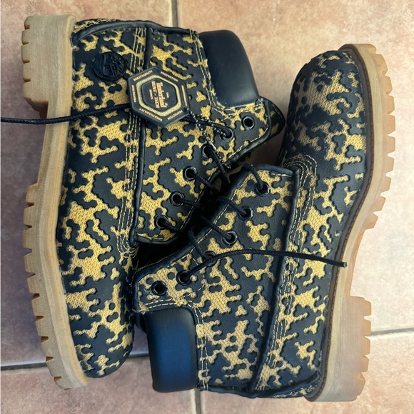Timberland Boots - Picture 1 of 3